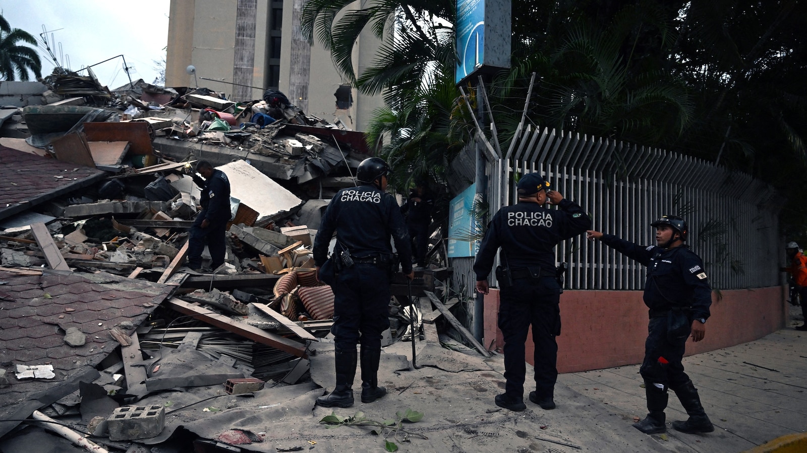 2 powerful earthquakes rattle Venezuela, damage and injuries reported