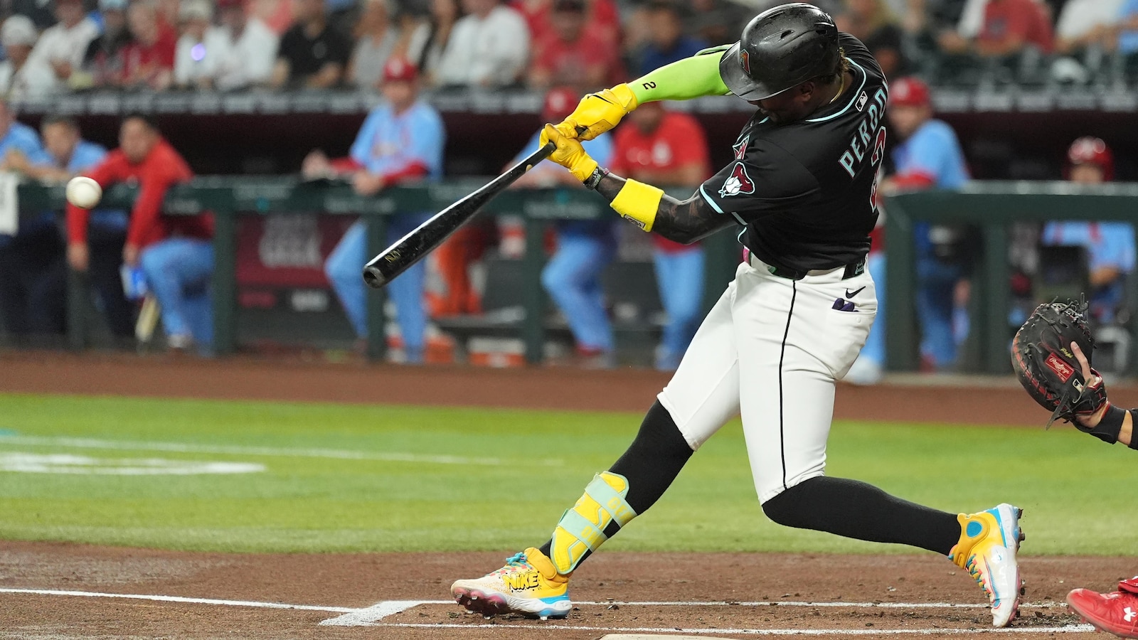 Diamondbacks' Eugenio Suarez Hits Back-to-Back Multi-Homer Games Amid Trade Discussions