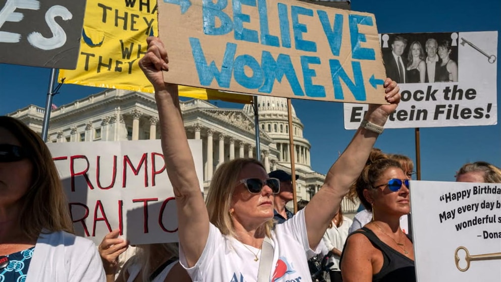 Bipartisan Congress Pushes House Vote to Release Epstein Files