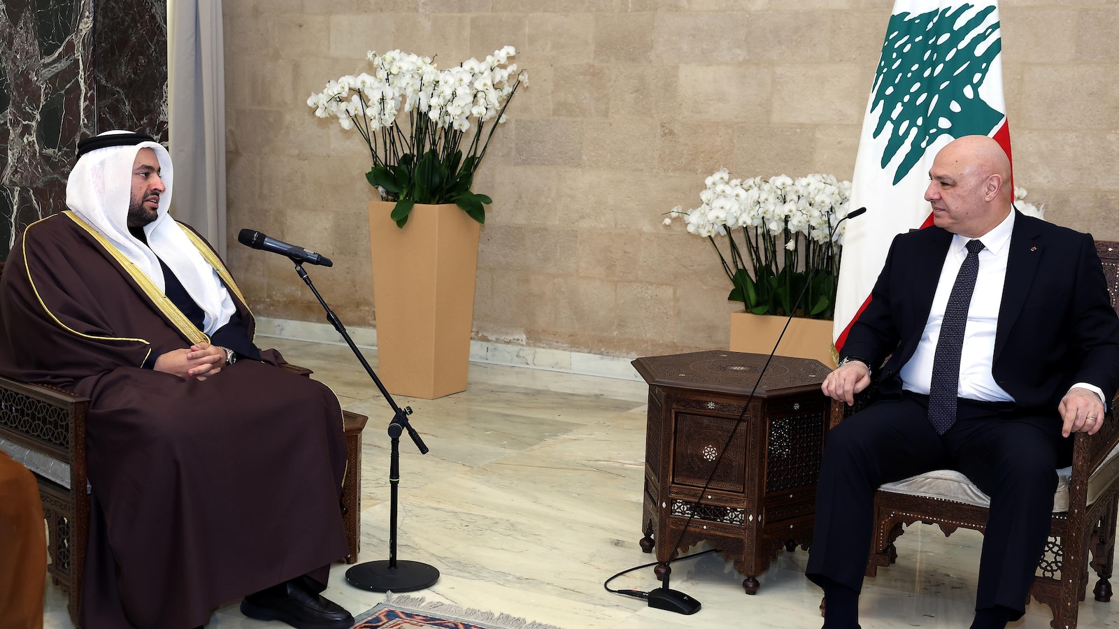 Qatar to invest hundreds of millions in Lebanon's electricity sector and help return Syrian refugees