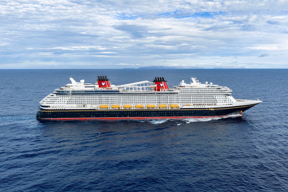 PHOTO: The Disney Destiny, a new addition to the expanding Disney Cruise Line fleet, will embark on its maiden voyage from Port Everglades in Fort Lauderdale, Florida, Nov. 20, 2025.