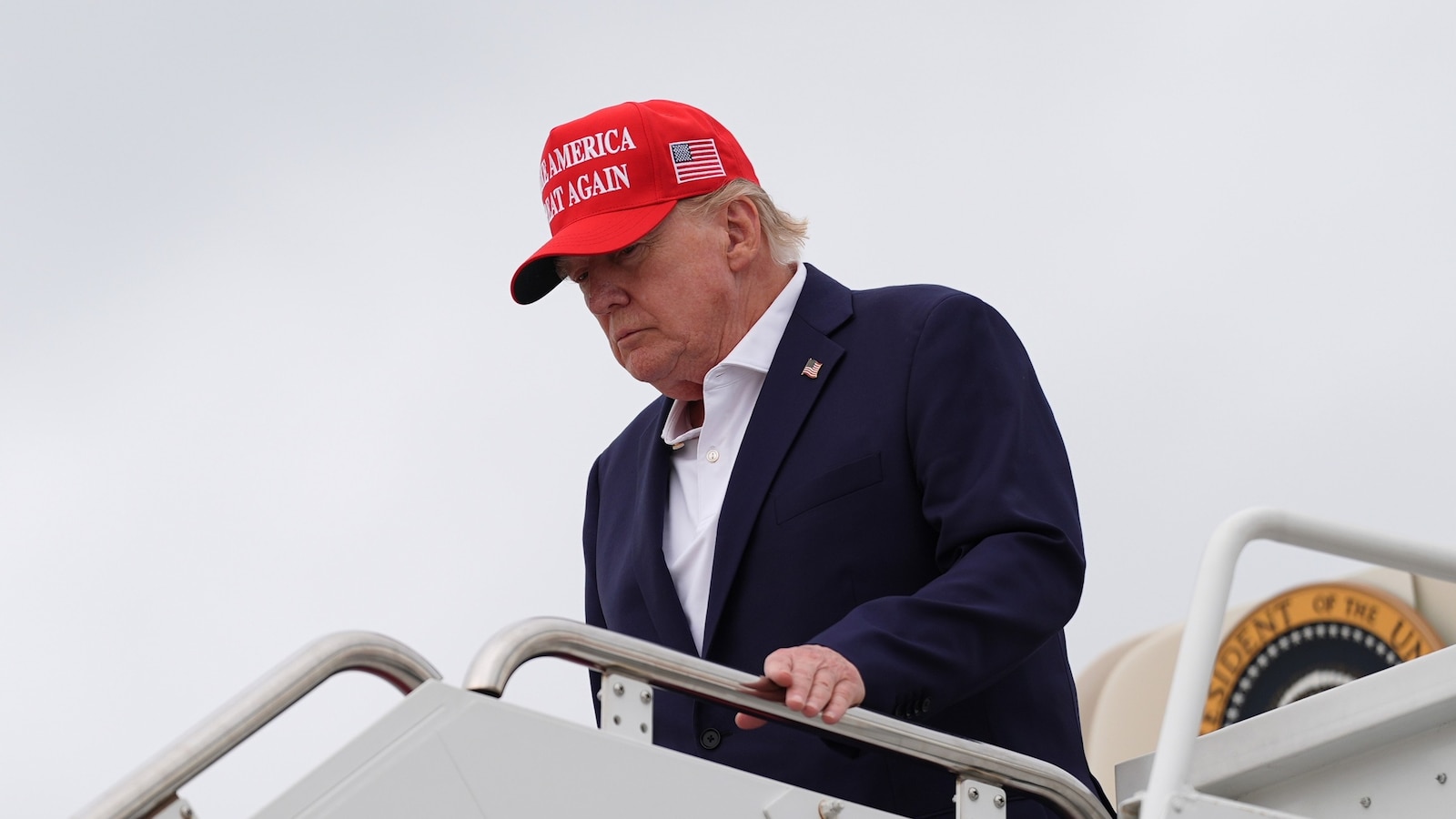 “I like the idea of declaring it a territory,” President Trump said Monday about the Strait of Hormuz.
 
Iran’s Deputy Foreign Minister for legal and internatio