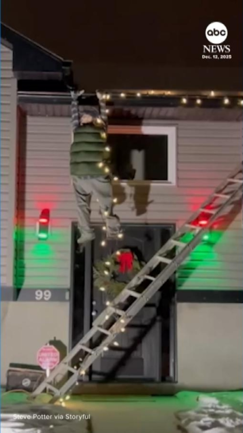 WATCH:  Concerned neighbors check on robotic Clark Griswold hanging from gutter
