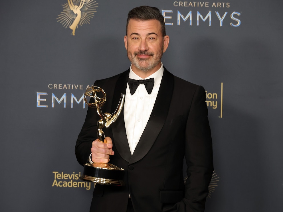 ABC pulls 'Jimmy Kimmel Live!' off air indefinitely, network says