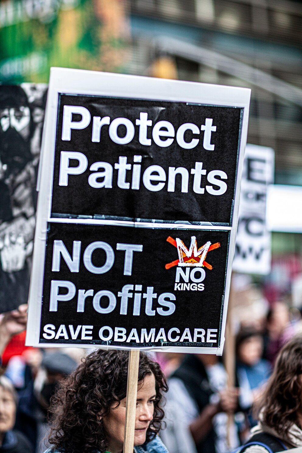 PHOTO: Demonstrators participating in "No Kings" protest march in New York City, October 18, 2025