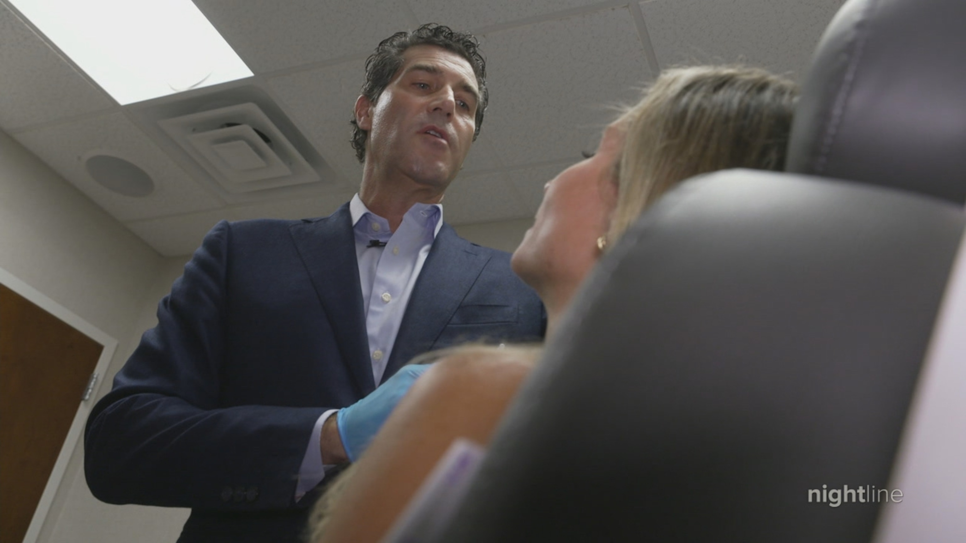 PHOTO: In a segment from "Nightline," Dr. Brian Glatt performs a Botox procedure on a patient.