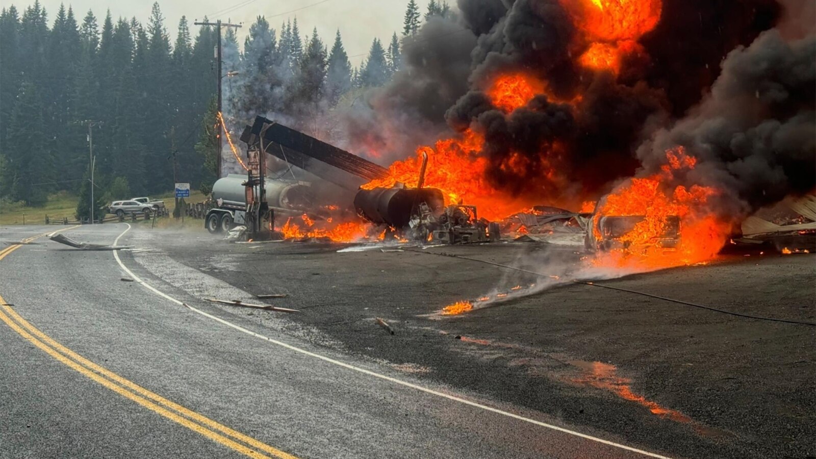  Officials identify 2 men killed in Idaho gas station explosion