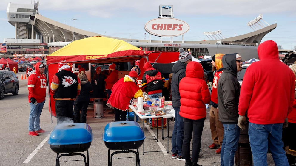 How the Kansas City Chiefs Hosted the World's Largest Tailgate Party