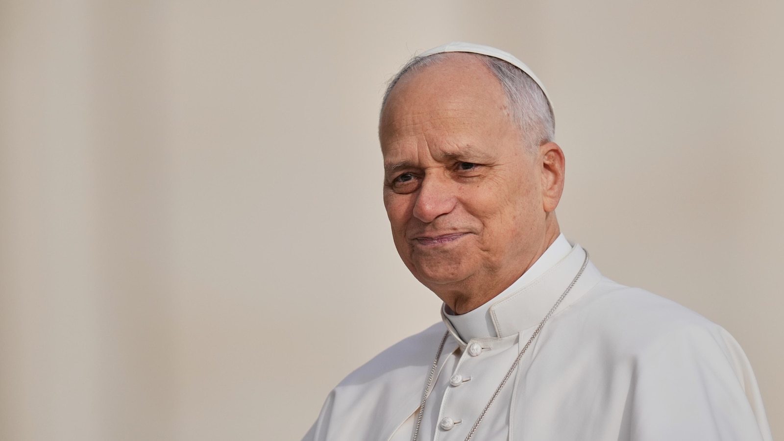 Paus aanvaardt het ontslag van bisschop die beschuldigd wordt van misbruik in de eerste bekende zaak tegen paus