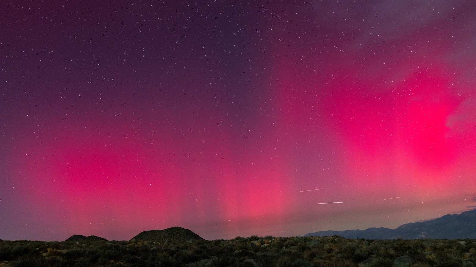 Main image of the article describing Northern lights may be visible in eighteen US states tonight