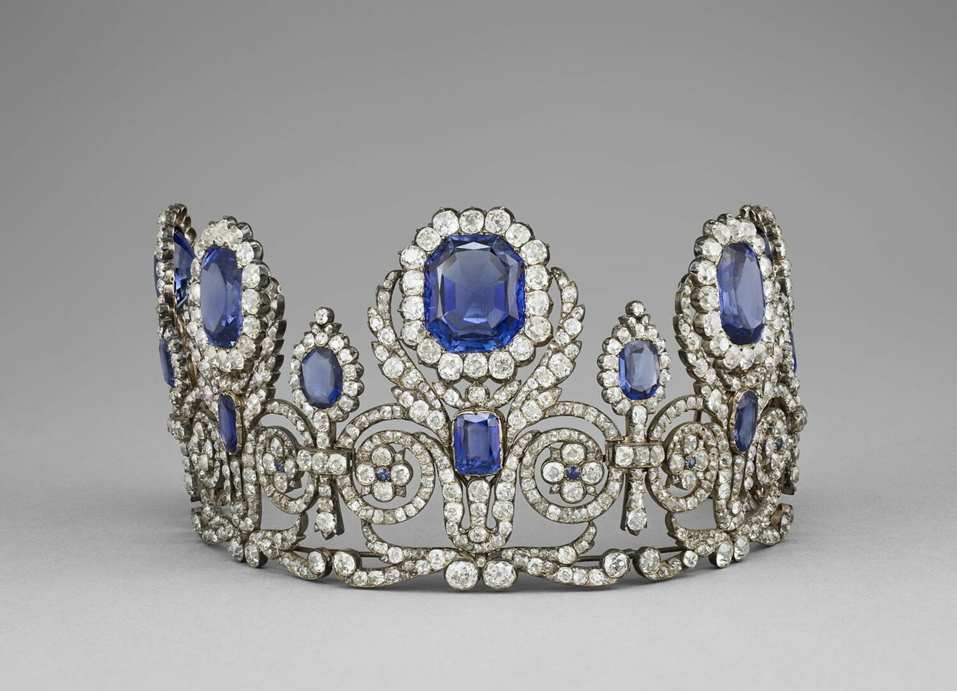 PHOTO: Among the jewelry stolen from the Louvre museum, Oct. 19, 2025, is this diadem, or crown, from the collection of Queen Marie-Amélie and Queen Hortense