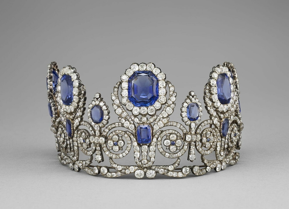 PHOTO: Among the jewelry stolen from the Louvre museum, Oct. 19, 2025, is this diadem, or crown, from the collection of Queen Marie-Amélie and Queen Hortense