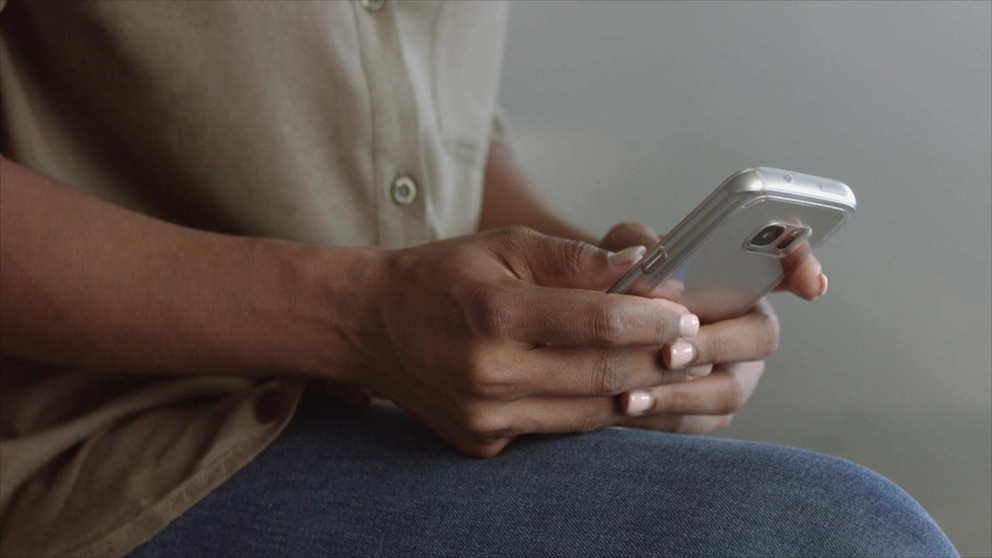 WATCH:  Smartphones to blame for declining birth rates?