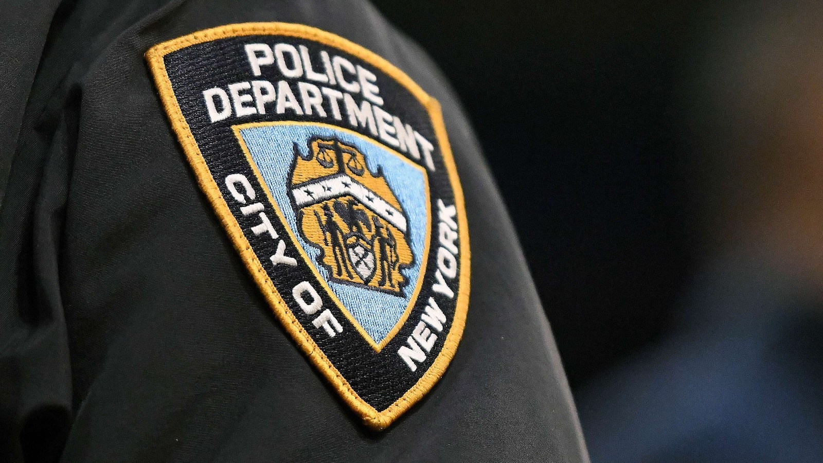 Feds to drop charges against NYPD officer accused of being spy for ...