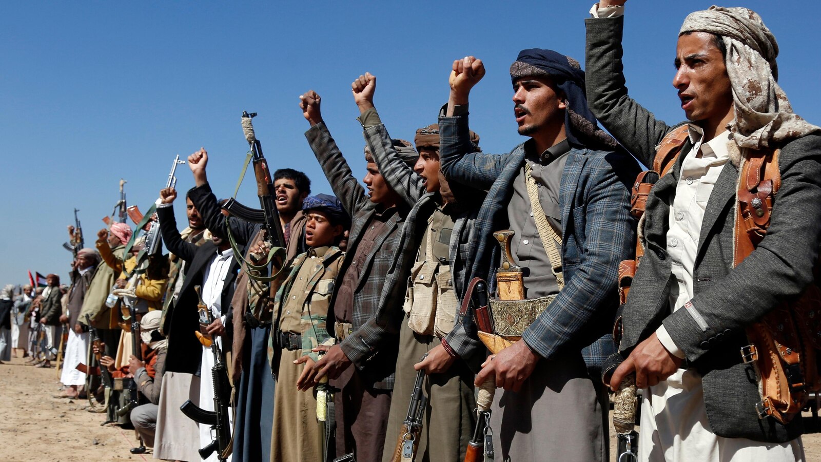  US Navy fighter jets strike Houthi missile launchers in Yemen, officials say