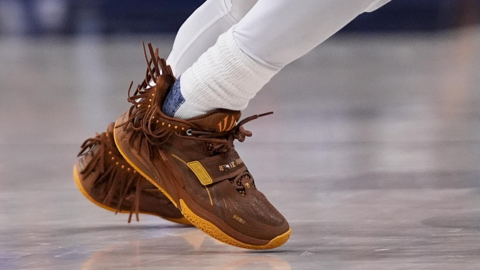 The surprising complexity behind the squeak of basketball shoes on hardwood floors