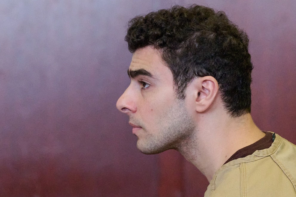 PHOTO: US-COURT-HEALTH-JUSTICE-MANGIONE