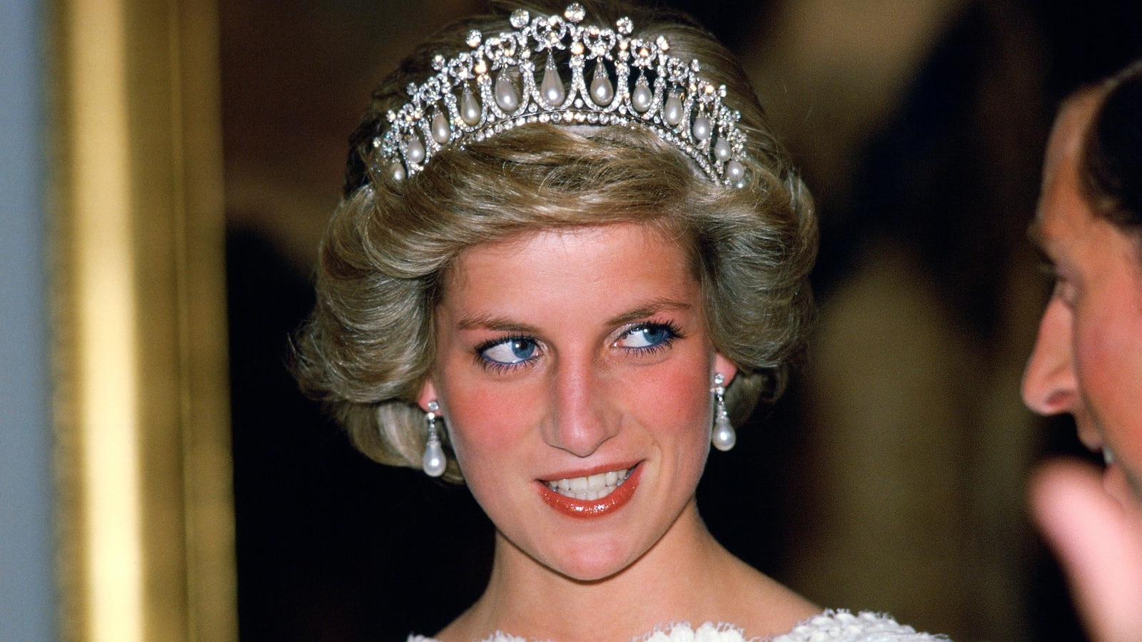 Le palais de Buckingham conteste les accusations du frère de Diana contre Charles III
