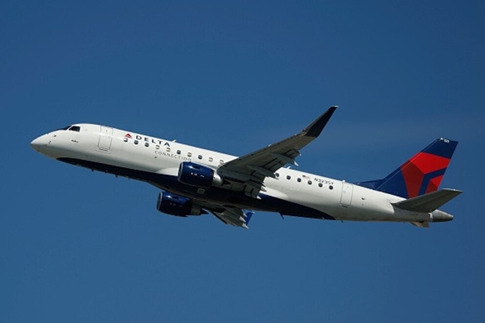 PHOTO: The pilot of a Delta Connection flight Embraer E175LR aircraft, like the one pictured here, was forced to make an "aggressive maneuver, July 19, 2025, while attempting to avoid a mid-air collision with an Air Force B-22 bomber.