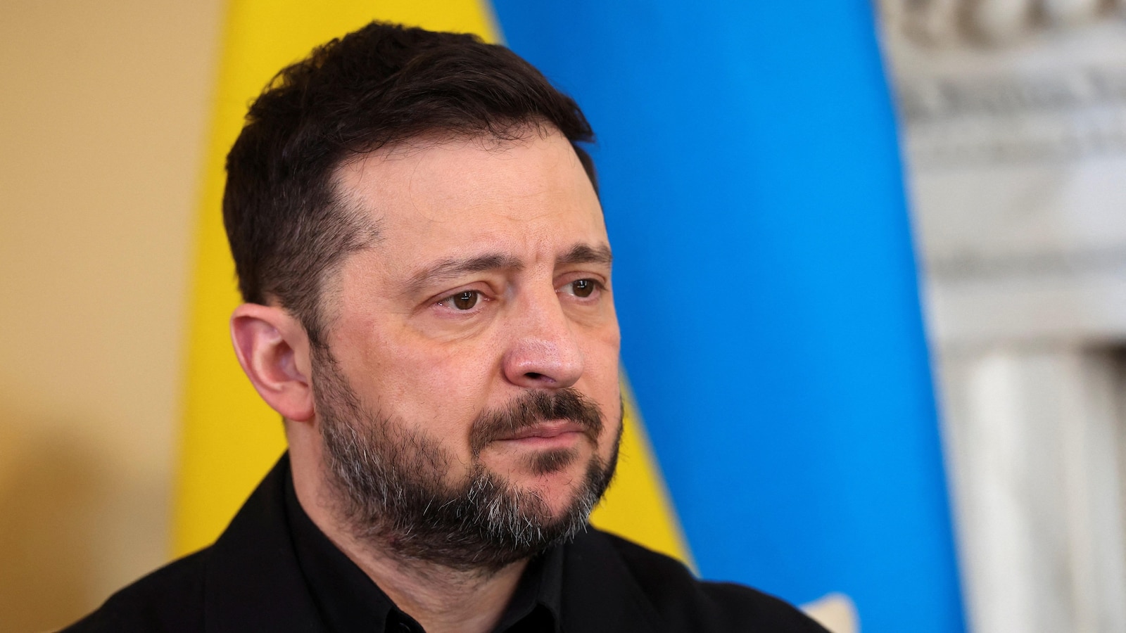 Zelenskyy bezoekt de Arabische Golfstaten om drone-verdediging te bespreken