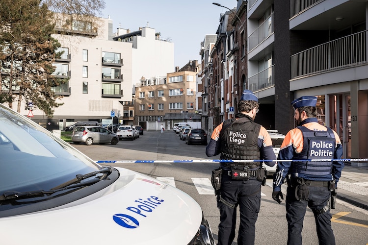 ‘Criminal explosion’ strikes synagogue in Belgium, official says