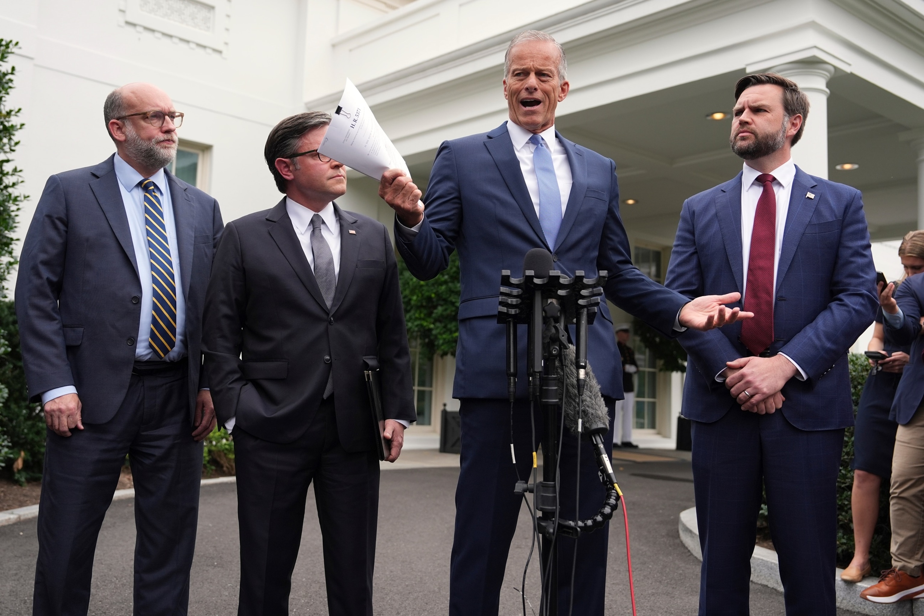PHOTO: Congressional leaders and Vice President JD Vance address members of the media outside the West Wing at the White House in Washington, Monday, Sept. 29, 2025, in Washington. 