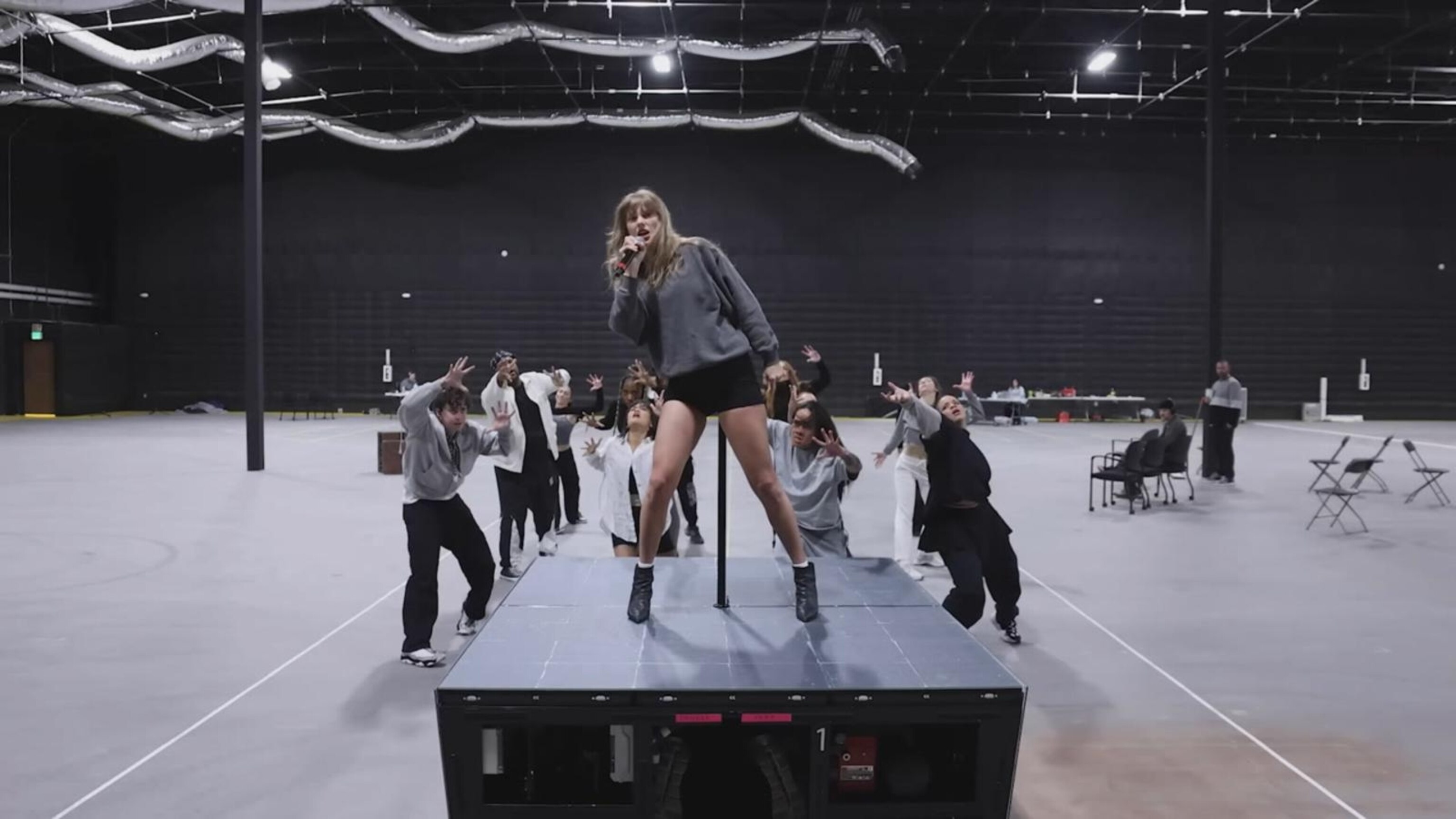 Video Taylor Swift drops music video for 'I Can Do It With a