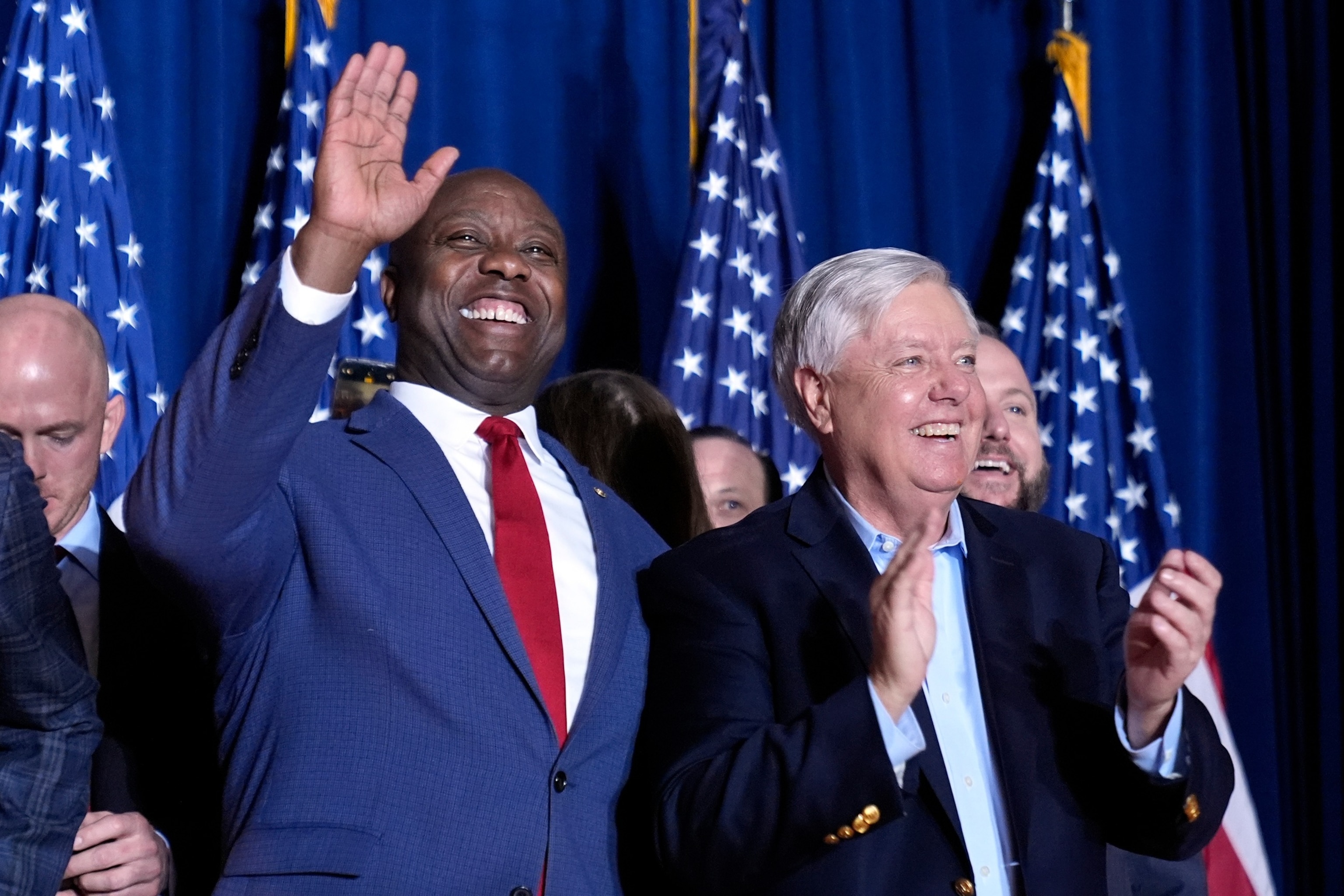 PHOTO: Tim Scott, Lindsey Graham, Donald Trump