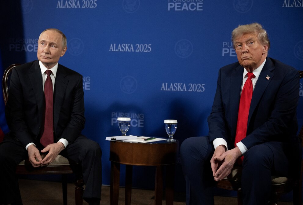 PHOTO: FILES-US-RUSSIA-UKRAINE-CONFLICT-TRUMP-PUTIN