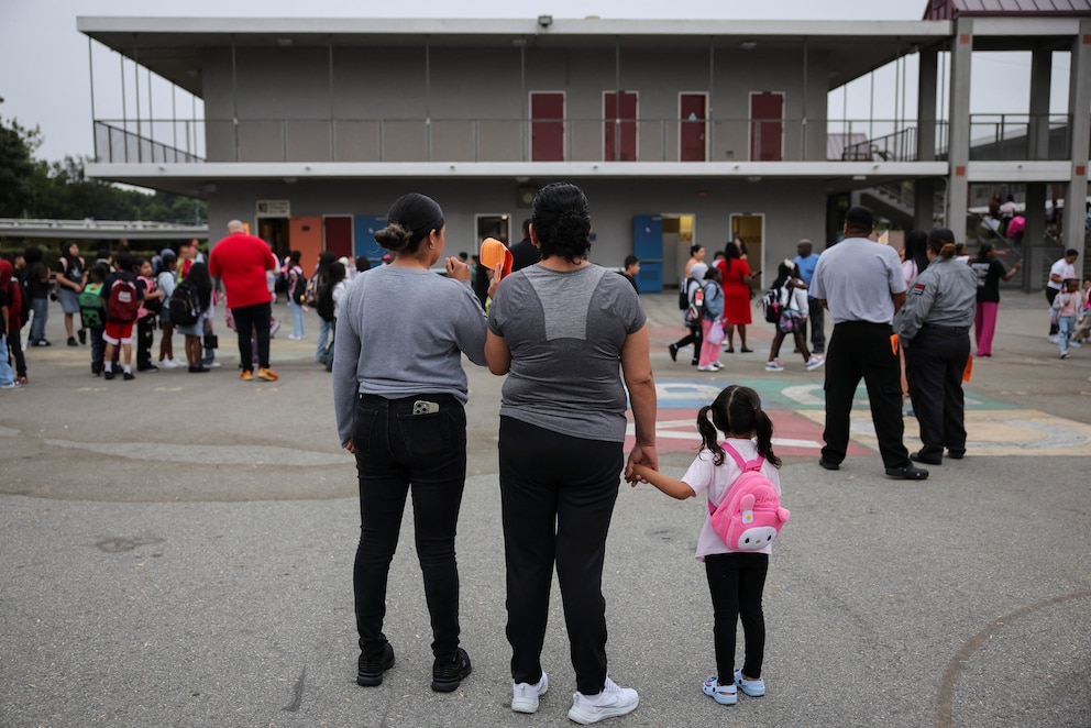 PHOTO: Teachers and volunteers patrol for the presence of ICE