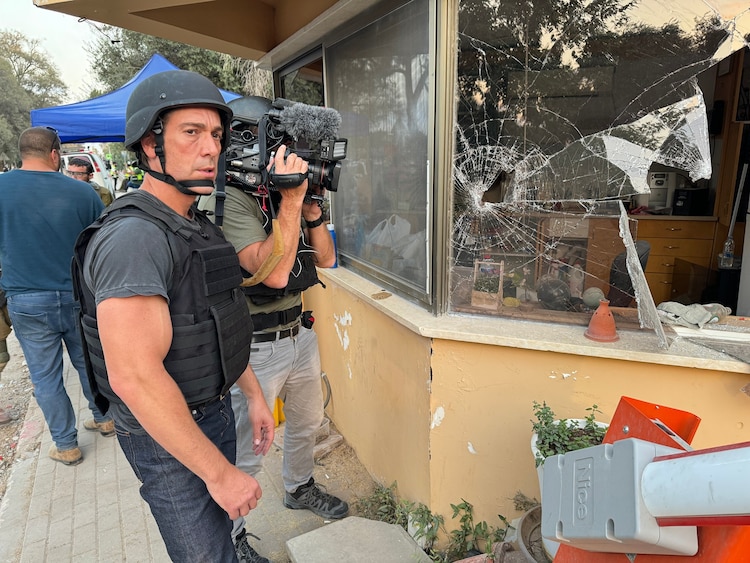 David Muir named in TIME100's list of most influential people of 2025 by  TIME magazine - ABC News