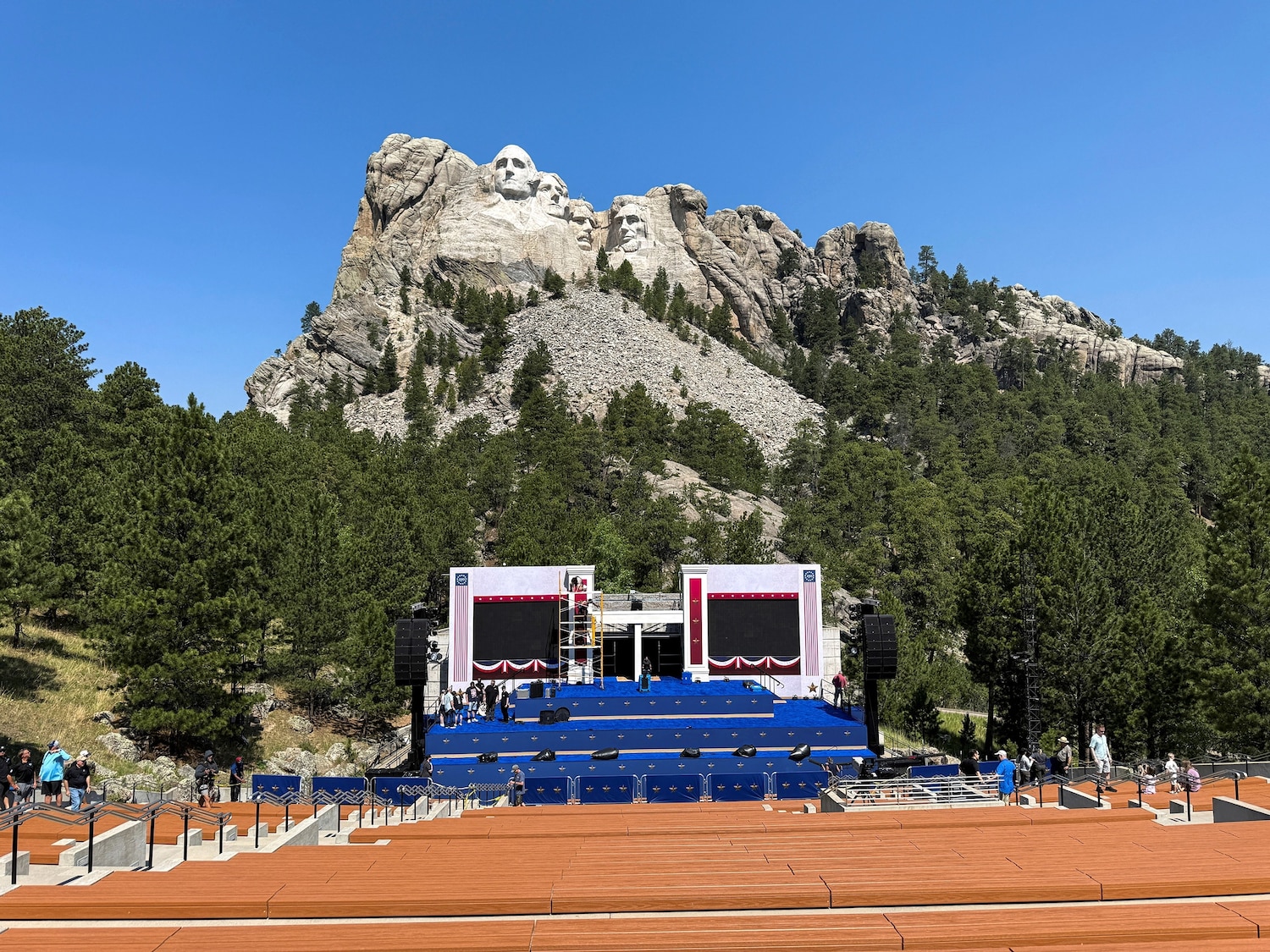 Trump Mount Rushmore Carving Bill Stalls in Committee