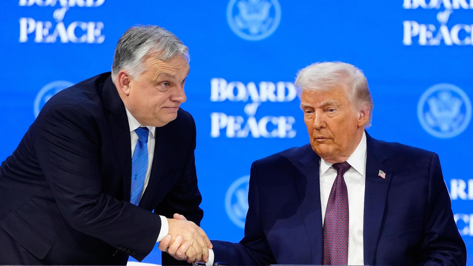 Напрежението около плановете на президента на САЩ Доналд Тръмп да