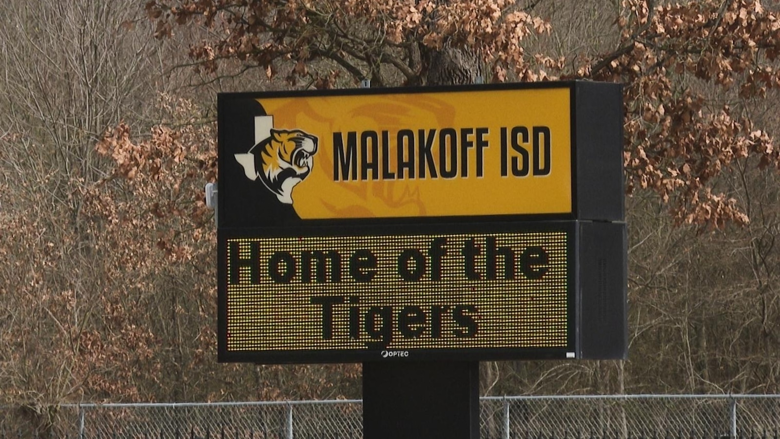 Some US schools cancel class pictures after online claims surrounding Epstein