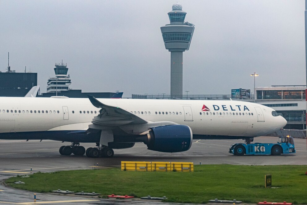 PHOTO: Delta Air Lines Airbus A330-900neo In Amsterdam Schiphol Airport