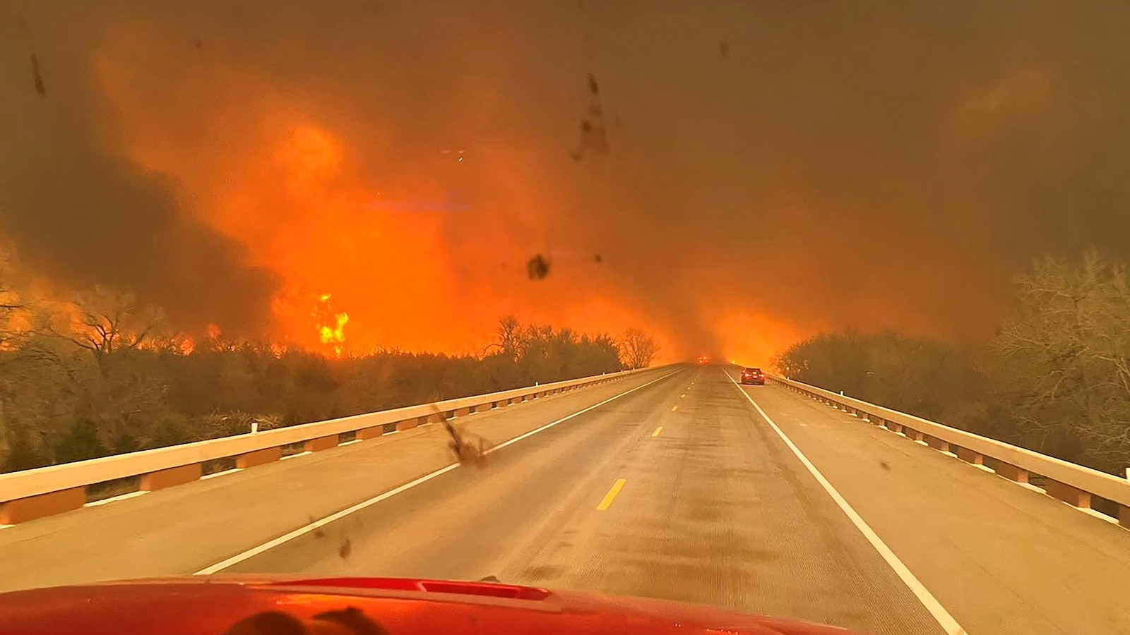 Why the Texas Panhandle is seeing such explosive wildfires right now