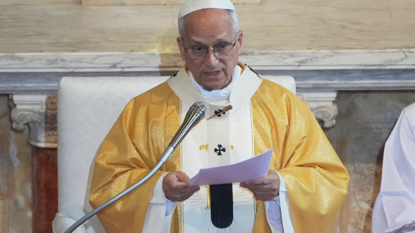 Pope heads to Cameroon as separatists announce 3-day pause in fighting