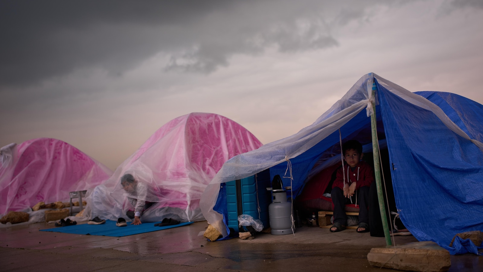 Lebanese displaced by war fill Beirut's streets, upending city life