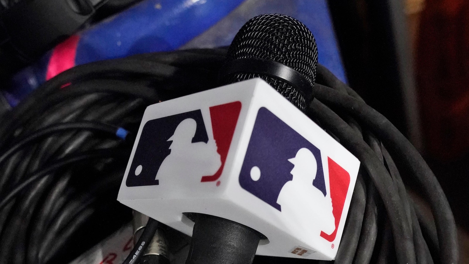 MLB producirá transmisiones locales para 6 equipos más con el destino incierto de FanDuel Sports Network